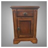 Universal Furniture Traditional-style