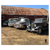 Estate Sale: Vintage Treasures for Pickers & Collectors