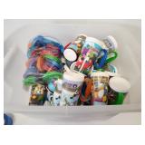 28 Disney Park Cups and Lids