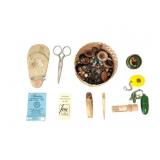 Mixed Lot of Vintage Sewing Items