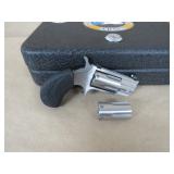 22 Mag & LR NAA Pug Pistol UNFIRED Magnum 22 Mag & LR NAA Pug Pistol UNFIRED Magnum