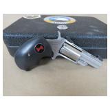 22 Mag NAA Black Widow Pistol UNFIRED Magnum 22 Mag NAA Black Widow Pistol UNFIRED Magnum