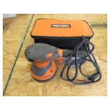 Ridgid 5' Random Orbit Sander R26011 Orbital Palm