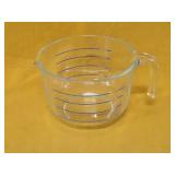 Pyrex 8 Cups Measuring Cup Blue M-640 Glass