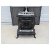 CAST IRON WOOD STOVE COOKING TOP PARLOR STOVE