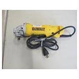 DEWALT 4-1/2' ANGLE GRINDER DWE402