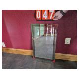 Bevelled glass mirror