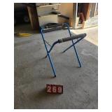 folding glass stand