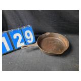 Griswold 701 E cast iron frying pan