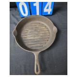 11 in made in USA unmarked No. 9 wagnerware?