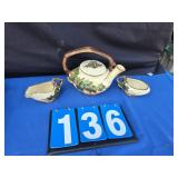 Mc Coy tea set