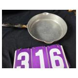 griswold frying pan aluminum