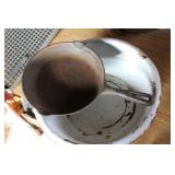 Findlay Cast Fry Pan & Enamel Bowl