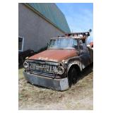 IH Tow Truck/ Wrecker
