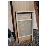 Economy Glass Wash Board