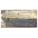 1943  - W W I I   ERA -- AMMUMITION  BOX