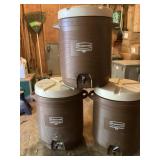Rubbermaid 10-Gallon Beverage Dispensers (3)