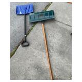 Metal and Plastic Snow Shovels with Handles