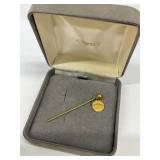 Klondike Charm Stick Pin, Tests 10kt Gold