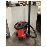 Bauer 6-Gallon Wet/Dry Vacuum