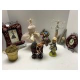 Decorative Vintage-Style Items