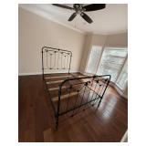 Early 20th Century Iron and Brass Bed (full size)