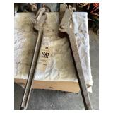 2 large chain binders