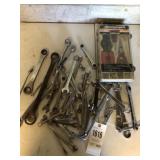 Wrenches & electric auto repair kit