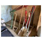 Group of garden tools (5)