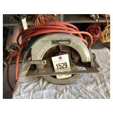 Makita circular saw with no blade (works)