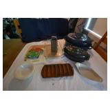 Granite roasters, cutting board, pyrex, corn