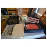 Roaster, Egg Dish, pyrex dish no lid w carrier,