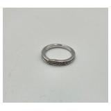 14KT White Gold Ring w Diamonds- Marked- 2.8