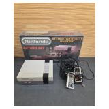 Vtg Nintendo Entertainment System with Original