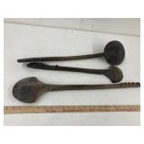 3 wooden spoons 21