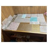 Lot of medium sized quilt patterns, plastic
