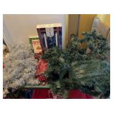 Lot of Christmas items, green & silver garland,