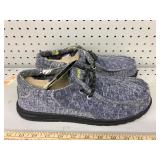Hey dude size 13