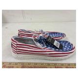 Hey dude size M 11