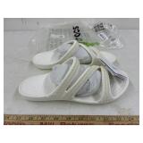 Crocs size w10