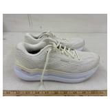 Brooks size 9