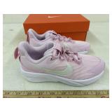 Nike size 1 1/2Y, youth