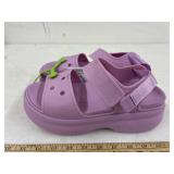 Crocs size w9