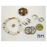 8 Piece Mixed Costume Jewelry Lot