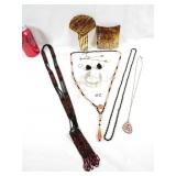 10 Piece Ladies Vintage Jewelry Lot