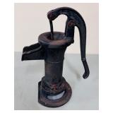 CAST IRON HAND PUMP