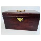 GEORGIAN MAHOGANY TEA CADDY