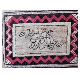 FLORAL RECTANGULAR HOOKED RUG