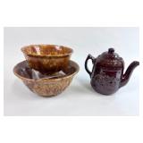 BENNINGTON BOWLS AND ROCKINGHAM TEA POT