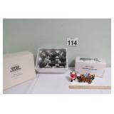 Dept 56 Santa & 14pc Village